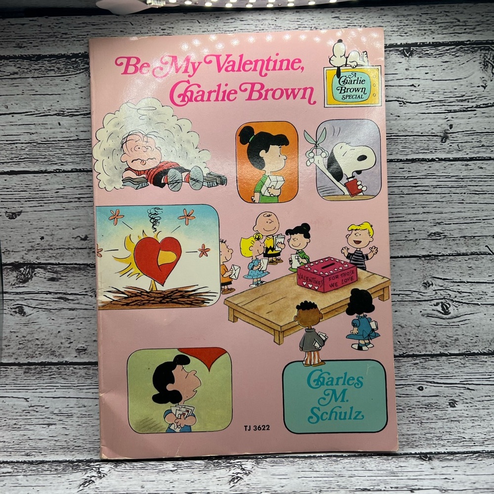 Charlie Brown Be My Valentine Book